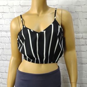 Women's Shein Medium black & white striped cropped top